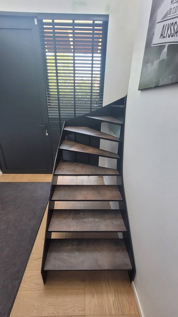 Stijlvolle afwerking van de trden met Coretec