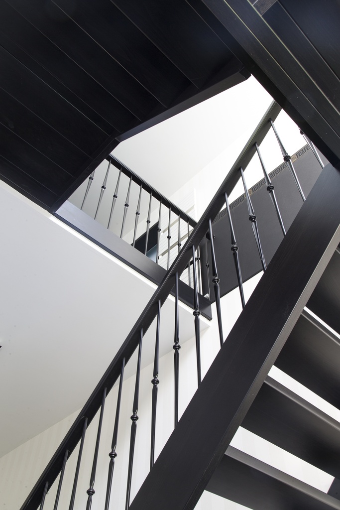 Escalier ouvert droit avec palier (Montenaken)