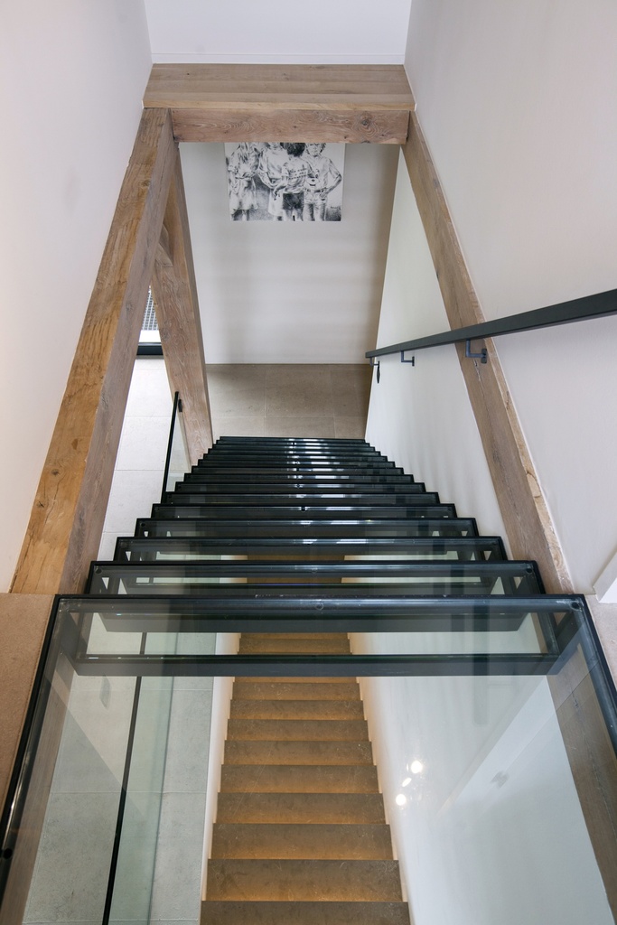 Escalier métallique droit | ancienne ferme