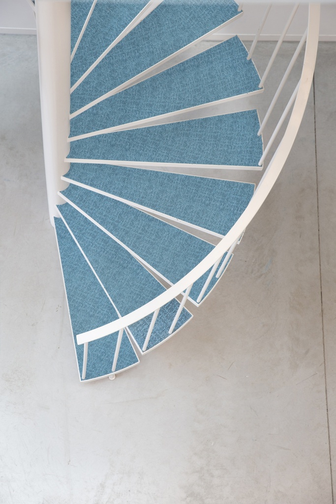Escalier hélicoïdal métallique blanc