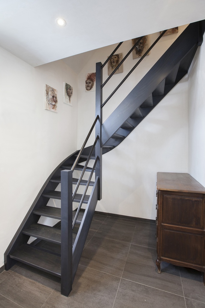 Escalier quart tournant ouvert standard | peint